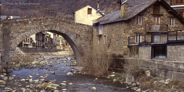 Esterri Dàneu, Puente Romano