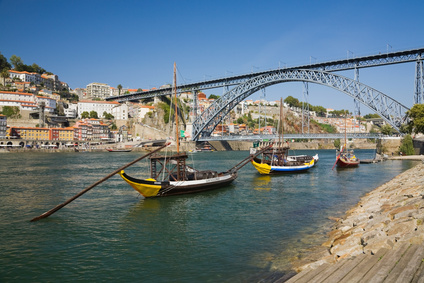 Oporto, puente sobre el río Duero 